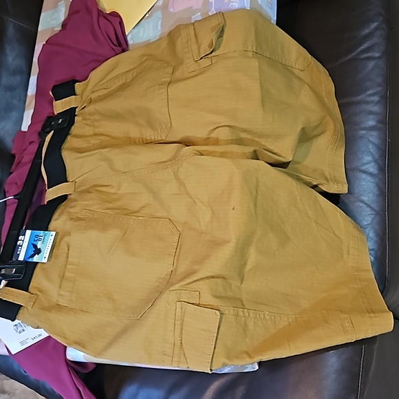 Shorts - Picture 8 of 8